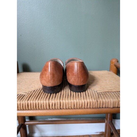 L.L. Bean Womens Brown Leather Loafers Shoes Sz 8 Preppy Mature Work Teacher - Picture 2 of 8